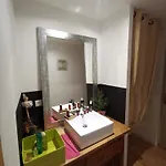 L'étape Bien être,chambres Et Tables D'hôtes,épicerie Café, Salon De Massage