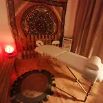 L'étape Bien être,chambres Et Tables D'hôtes,épicerie Café, Salon De Massage Camps-sur-l'Agly