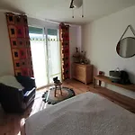 L'étape Bien être,chambres Et Tables D'hôtes,épicerie Café, Salon De Massage * Camps-sur-l'Agly