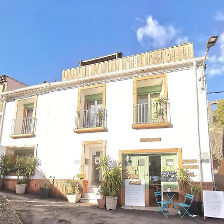L'étape Bien être,chambres Et Tables D'hôtes,épicerie Café, Salon De Massage