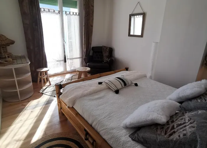 Δωμάτια σε οικογενειακή κατοικία L'etape Bien Etre,chambres Et Tables D'hotes, Salon De Massage *