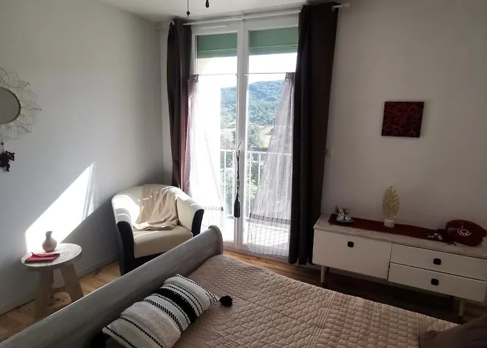 Δωμάτια σε οικογενειακή κατοικία L'etape Bien Etre,chambres Et Tables D'hotes, Salon De Massage Camps-sur-l'Agly