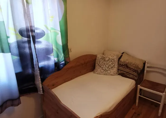 Δωμάτια σε οικογενειακή κατοικία L'etape Bien Etre,chambres Et Tables D'hotes, Salon De Massage Camps-sur-l'Agly